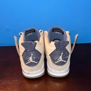 Grey/blue Georgetown 4s. Home of Washington DC Georgetown Hoyas. Limited!